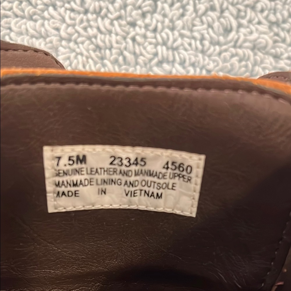 Timberland Tan Lace Up Boots with Nubuck Leather. Size 7. Excellent condition - Picture 11 of 13